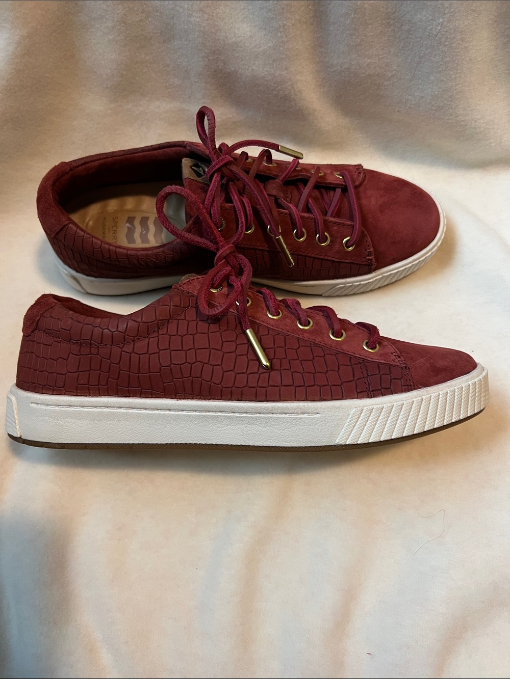 Sperry Women’s Crimson Anchor Plushwave Croc Nubuck Leather Sneakers Size 8 - Picture 3 of 8